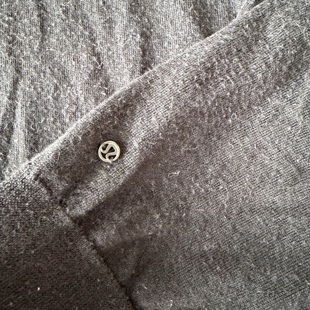 Lululemon Rising Salutation Sweater Black - Picture 4 of 4